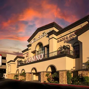 Hotell Silver Sevens & Casino