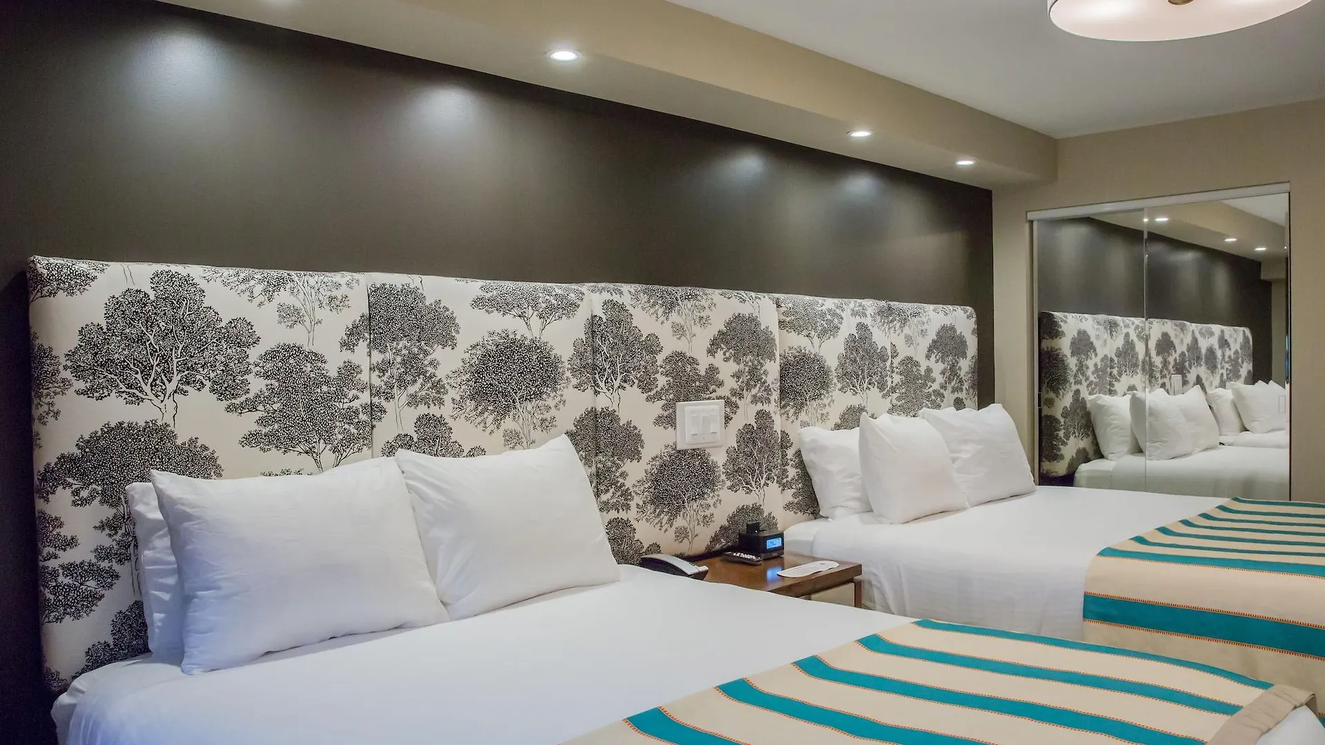 The Kenilworth Hotel - Newark Airport West